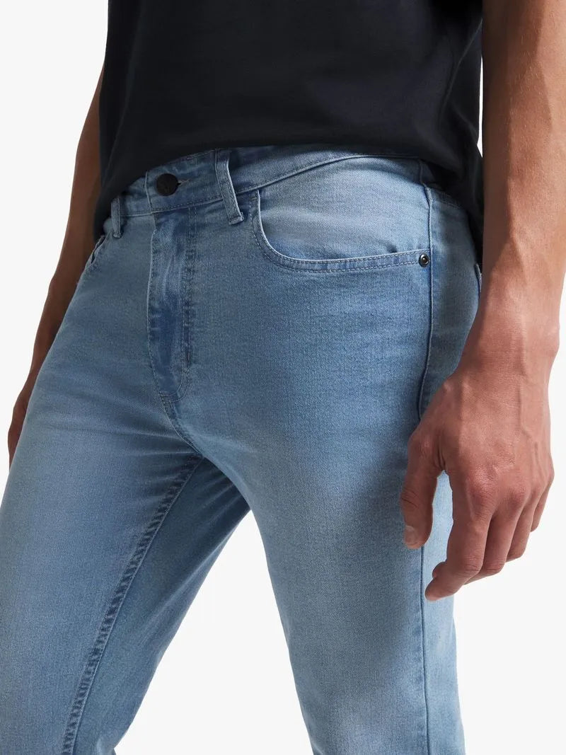 Men's Light Wash Skinny Jeans (Buy Two For R400)