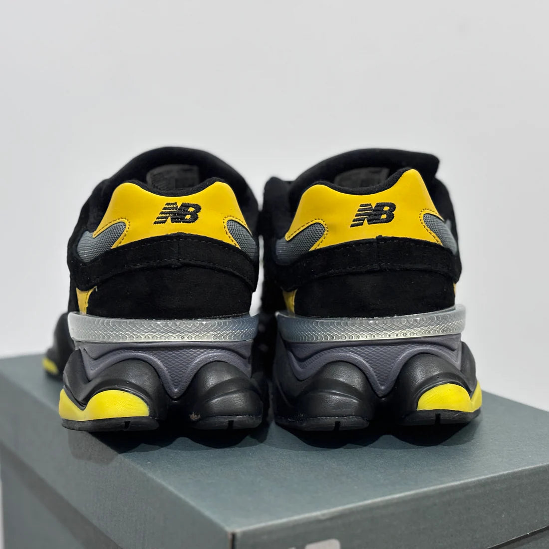 New Balance 9060 "Yellow/Black"