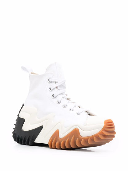 Converse Run Star Hike