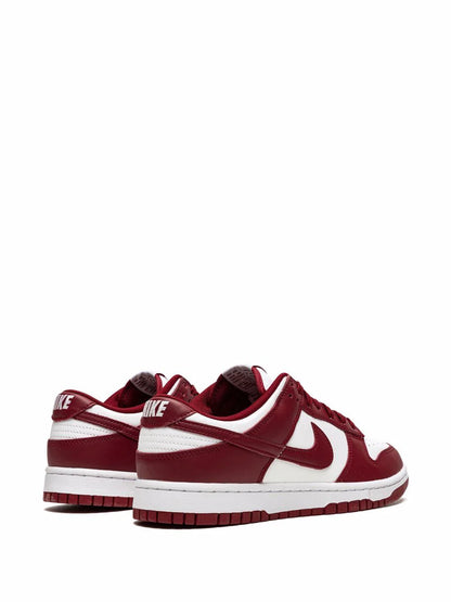 Nike - SB Dunk Low  "Team Red"