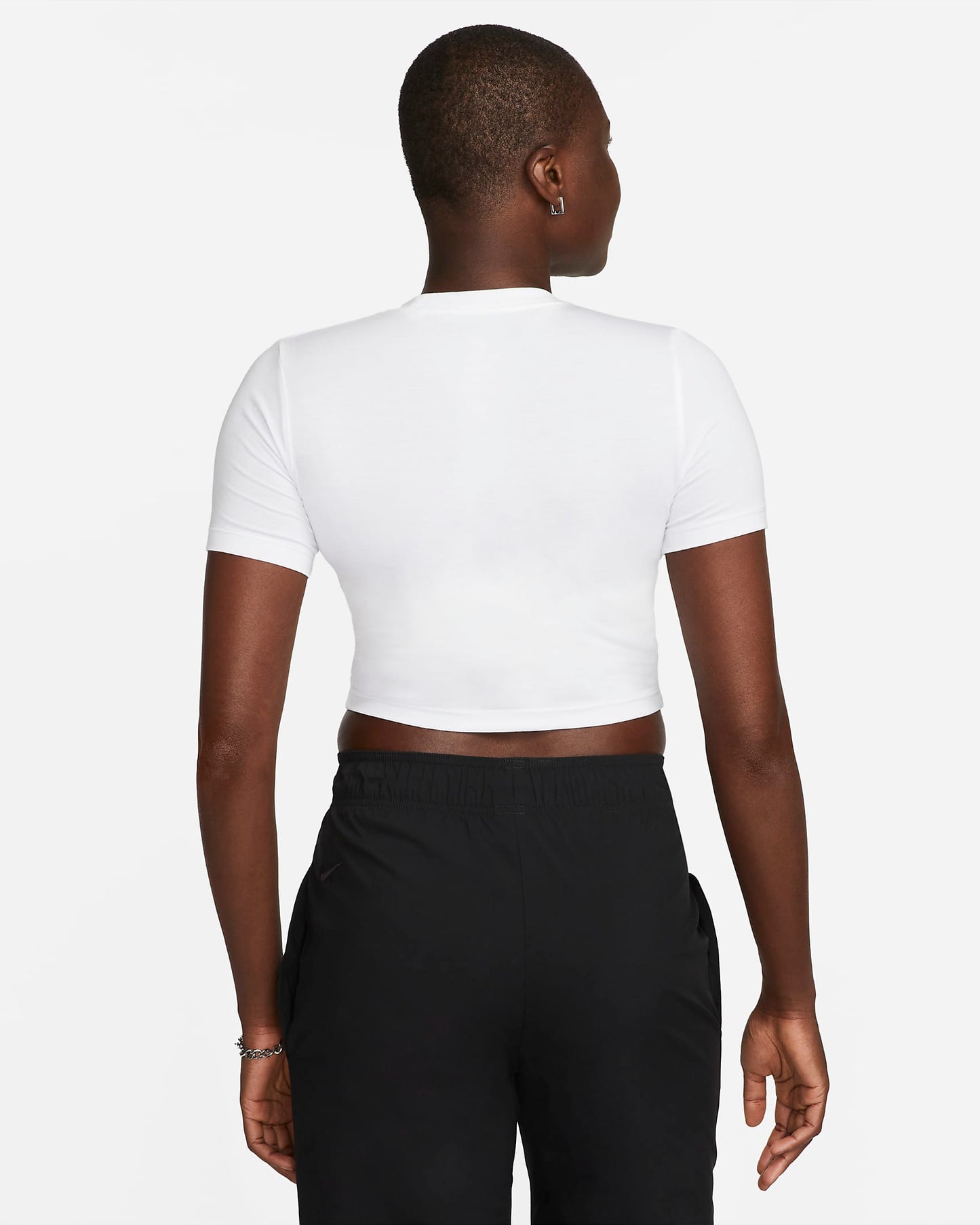 Nike Sportswear Essential Women's Slim Cropped T-Shirt
