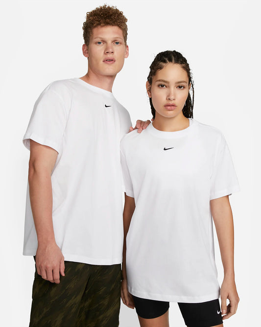 Nike Sportswear Essential Men's T-Shirt